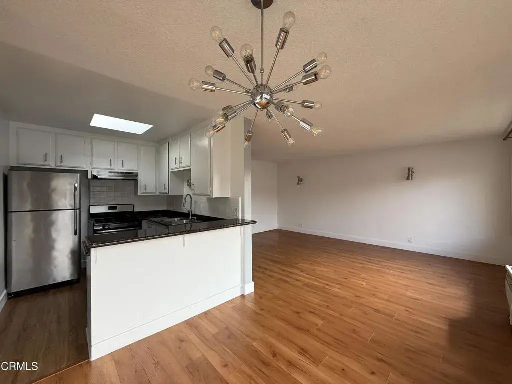 4415 Ambrose Avenue 9, Los Angeles