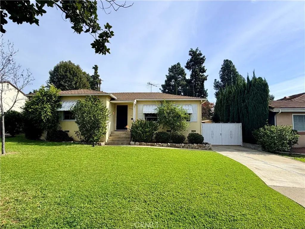 2408 Hitchcock, Alhambra