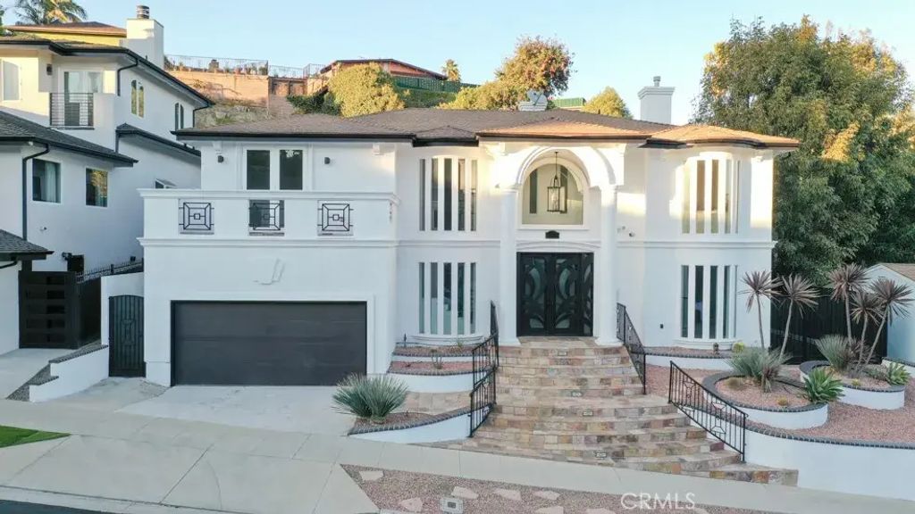 4223 Don Felipe Drive, Los Angeles
