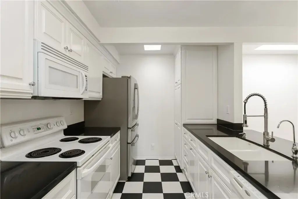 25916 Robin Circle, Mission Viejo