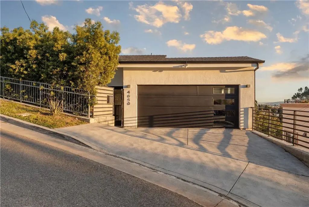 4050 Jennings Drive, Los Angeles