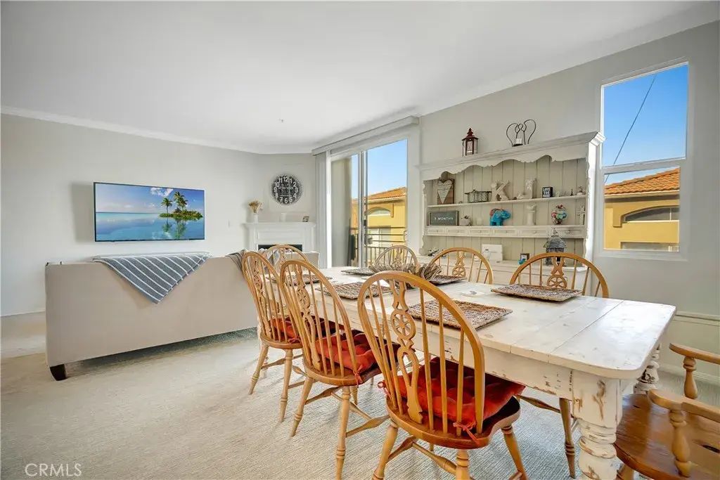 5220 Premiere Hills 221, Woodland Hills