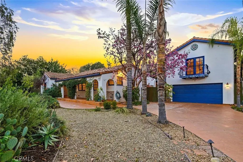 5237 Oakdale, Woodland Hills