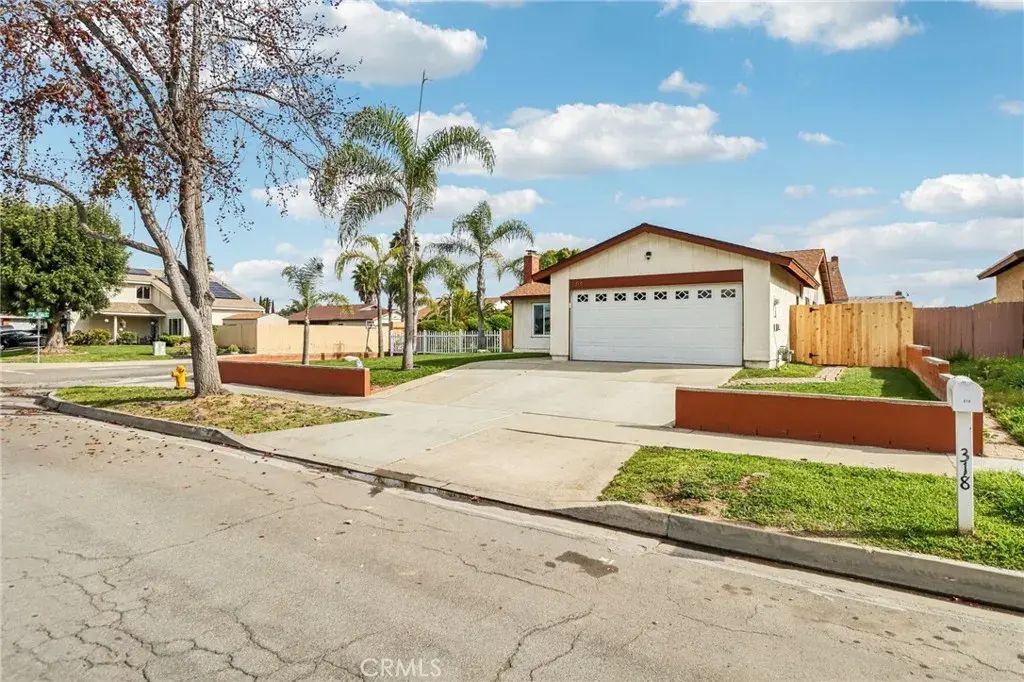 318 Festival Drive, Oceanside