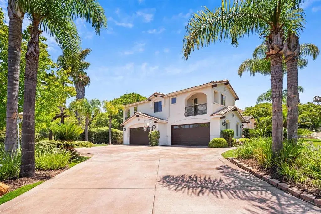 101 Lion Cir, Chula Vista