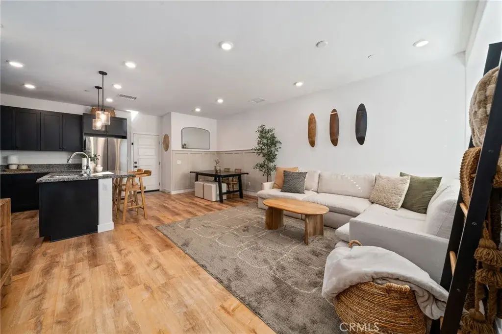 3971 Lavine 103, Corona