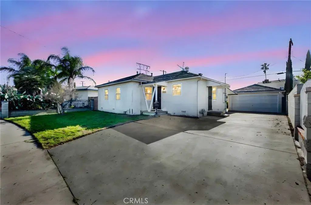 12204 Wixom Street, North Hollywood