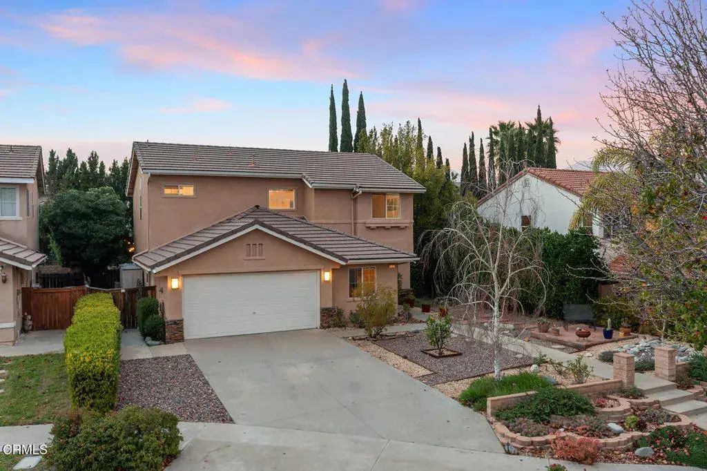 15137 Trail View Court, Los Angeles