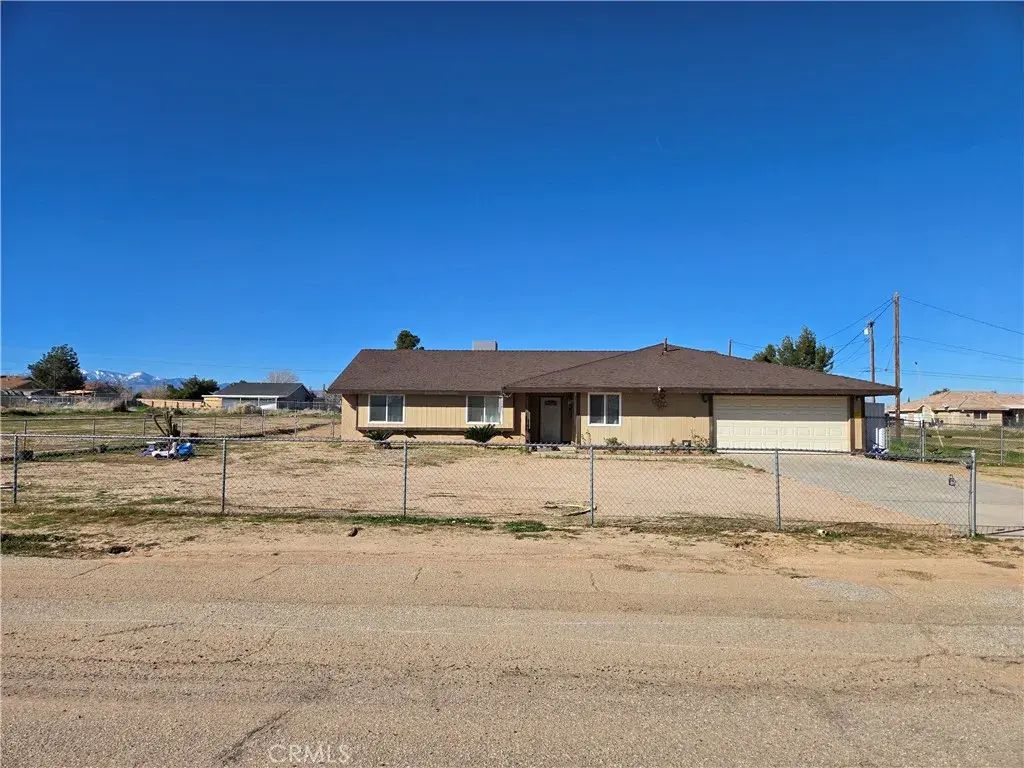11558 Hemlock, Hesperia