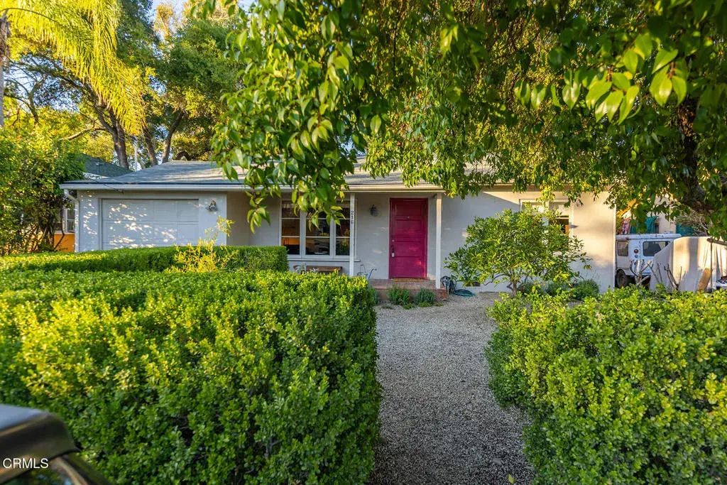 216 E Aliso Street, Ojai