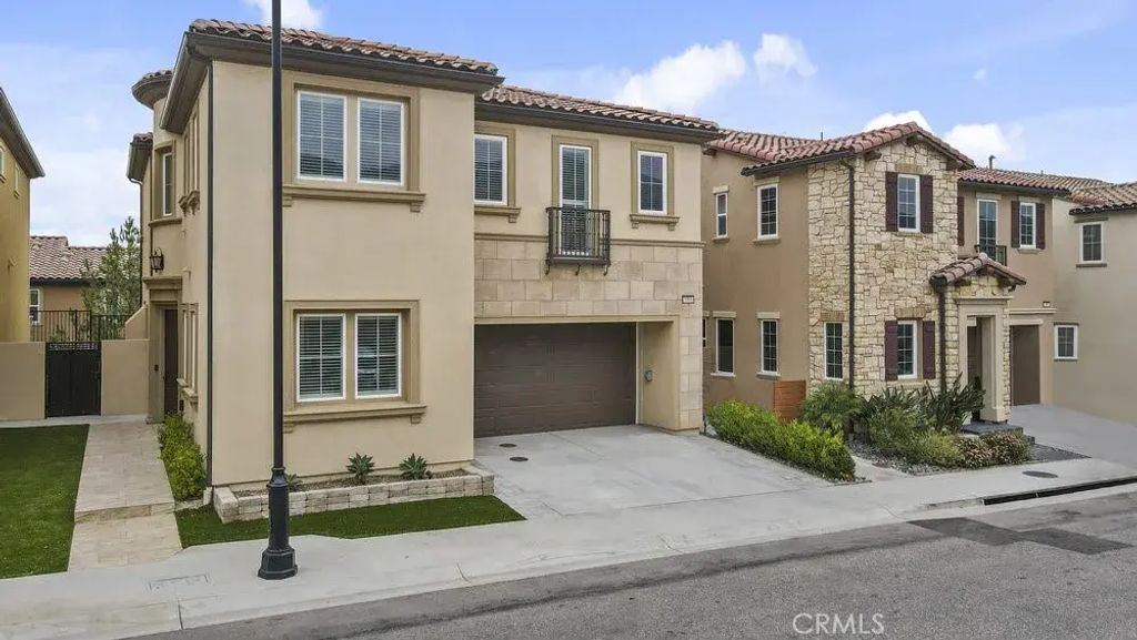 20800 Spruce Circle, Porter Ranch