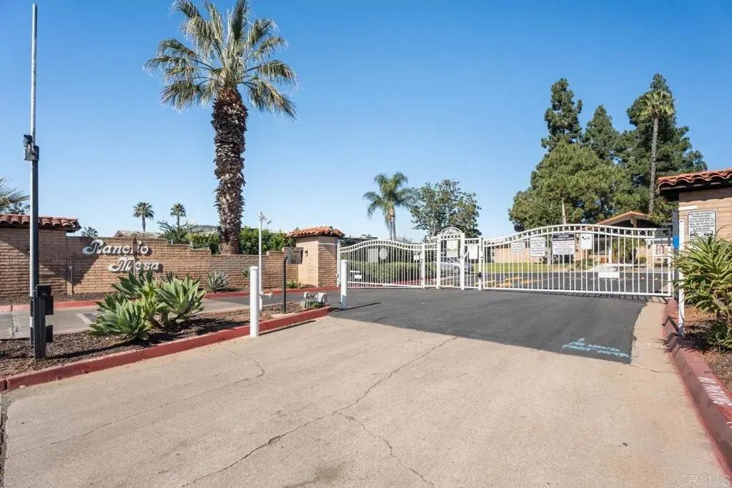 450 E. Bradley 80, El Cajon