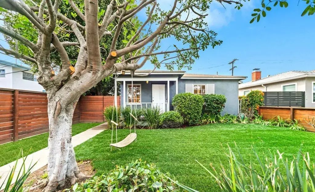 3989 Coolidge, Los Angeles