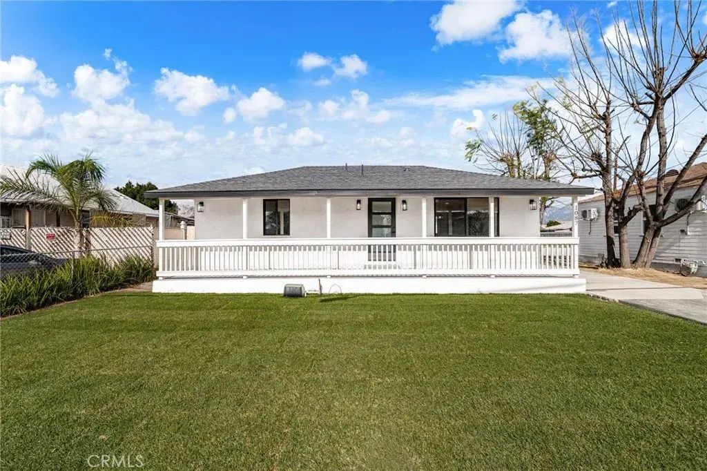 1087 E Phillips, Pomona