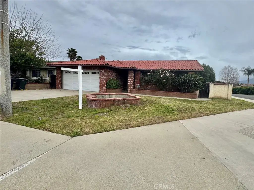 32156 Machado, Lake Elsinore