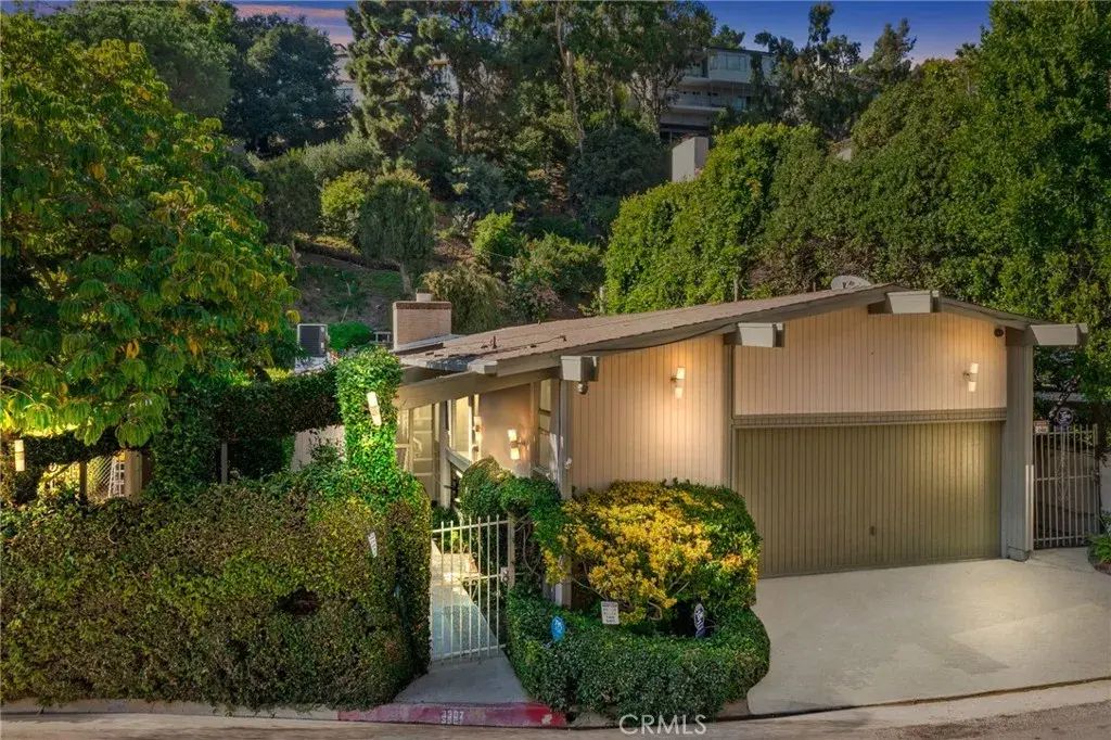 3307 Ledgewood, Los Angeles