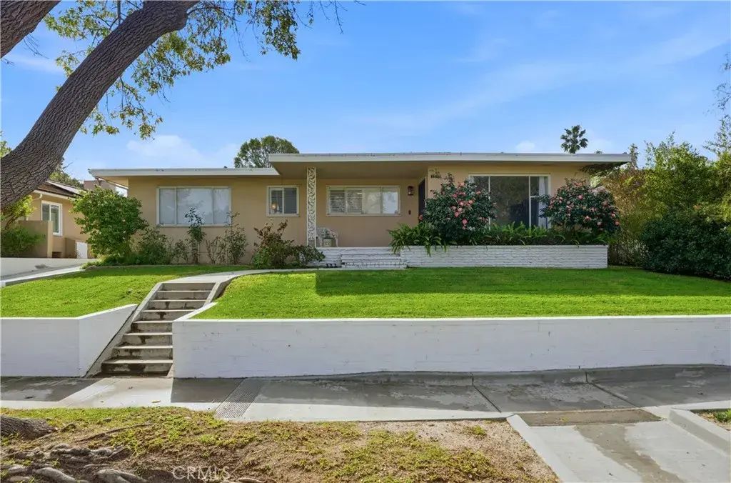 1591 Ramillo, Long Beach