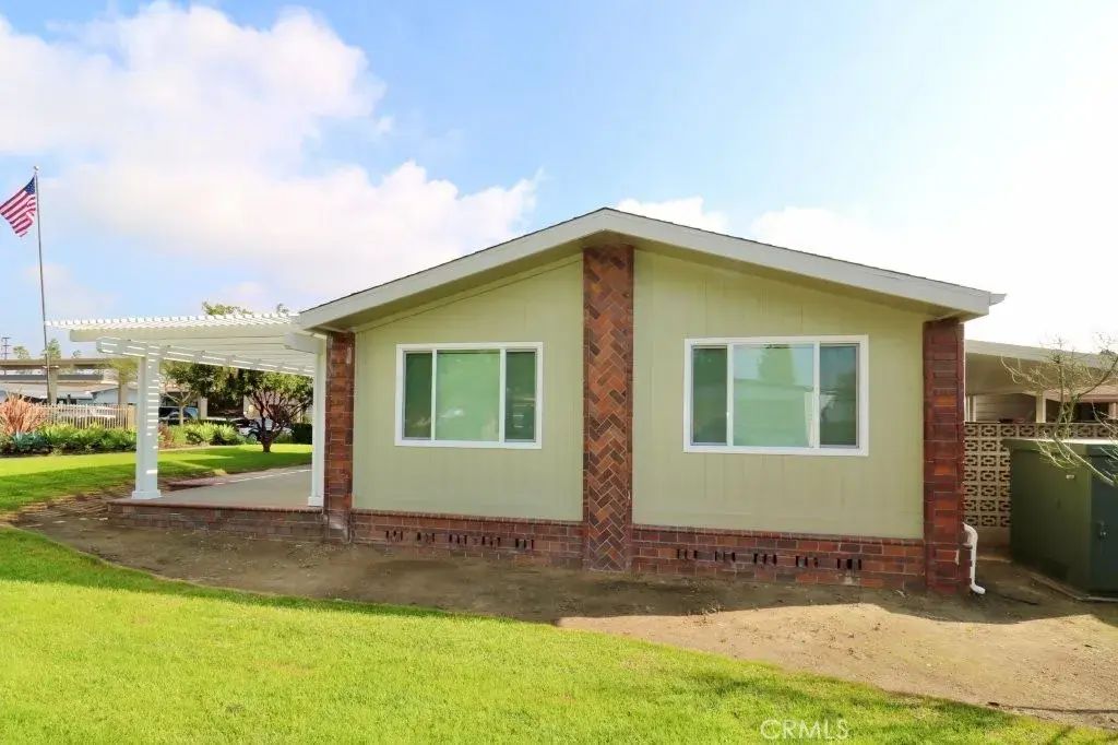 12707 Lake Forest 135, La Mirada