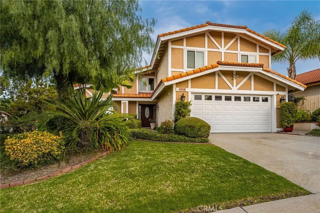 1 Red Oak, Pomona