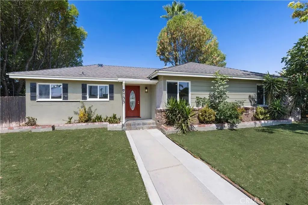 7733 Mason, Winnetka