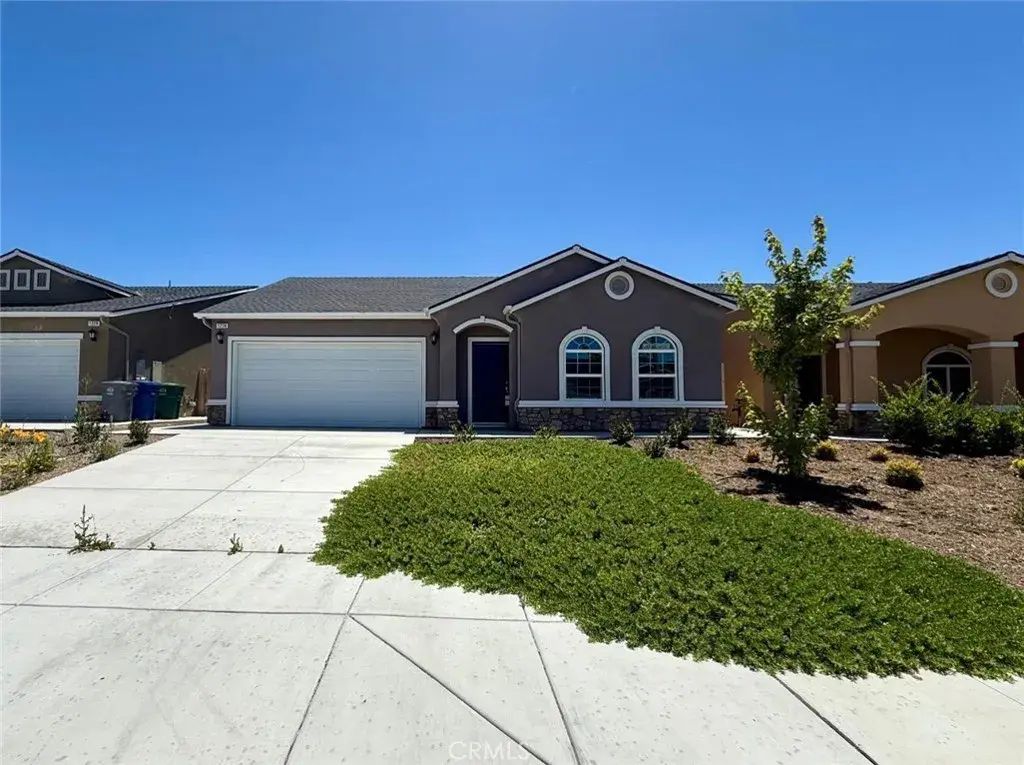 1224 E Orange Street, Avenal