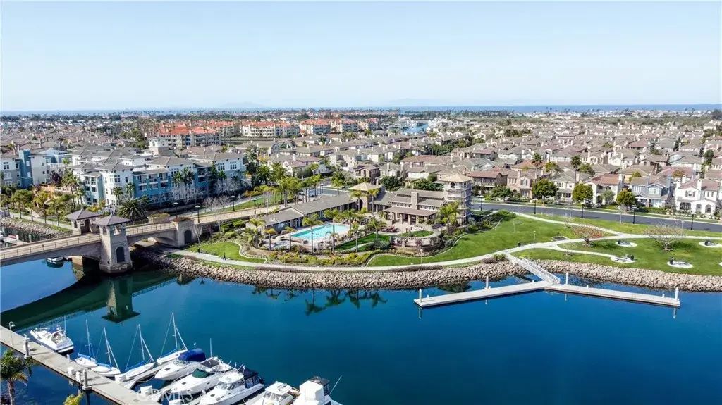 1421 Windshore Way, Oxnard