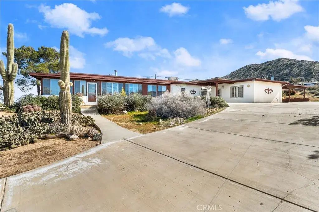 55689 Highland, Yucca Valley