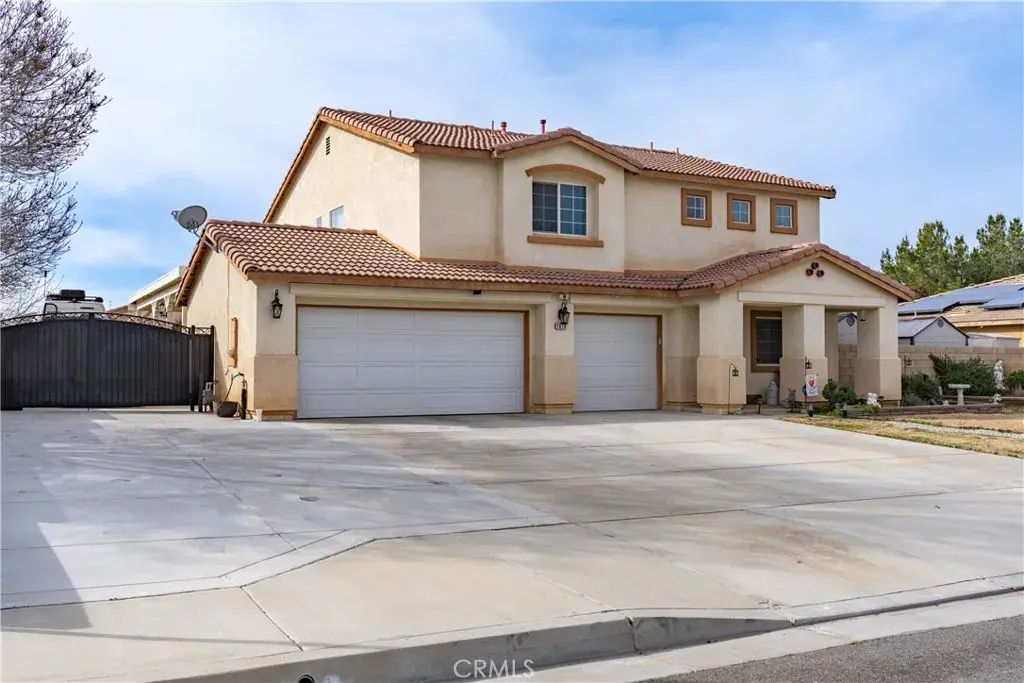 1616 Thomas Drive, Lancaster