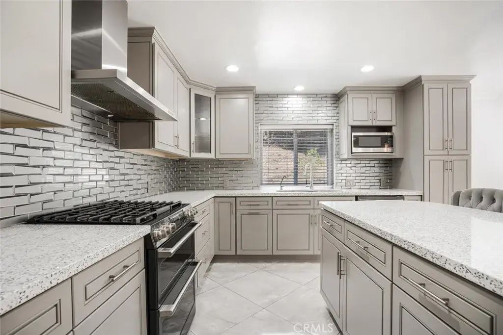 22301 Michale Street, West Hills