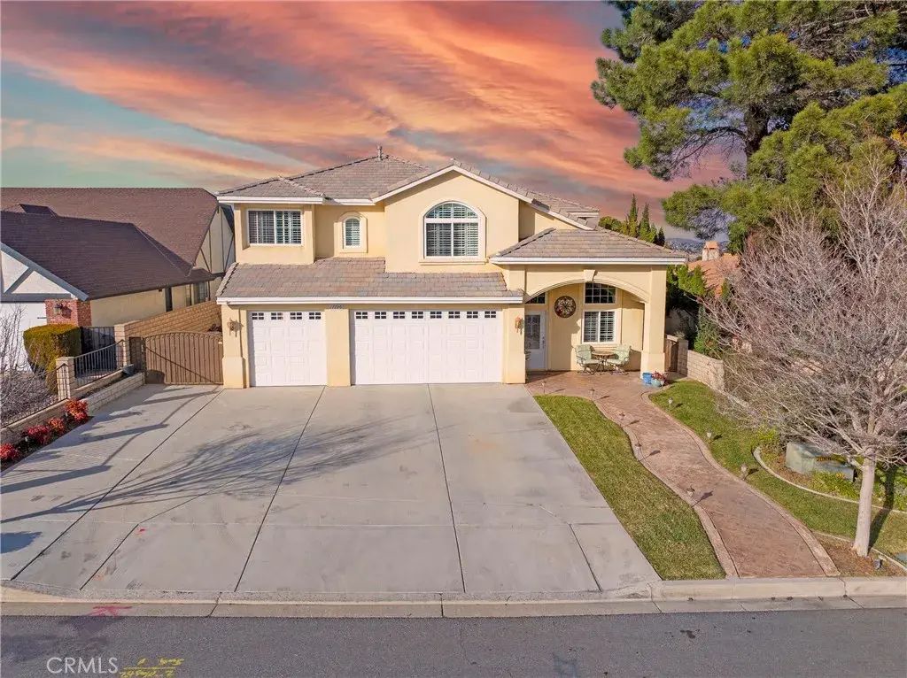 17790 Cresta Blanca, Victorville