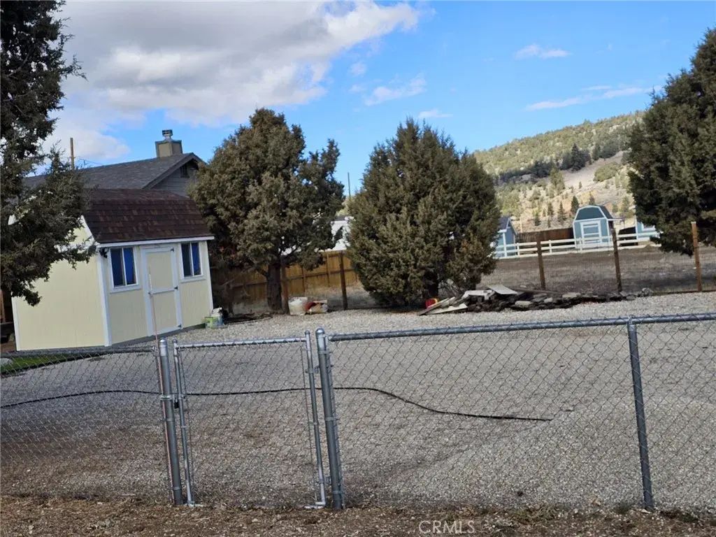 849 Hemlock, Big Bear City