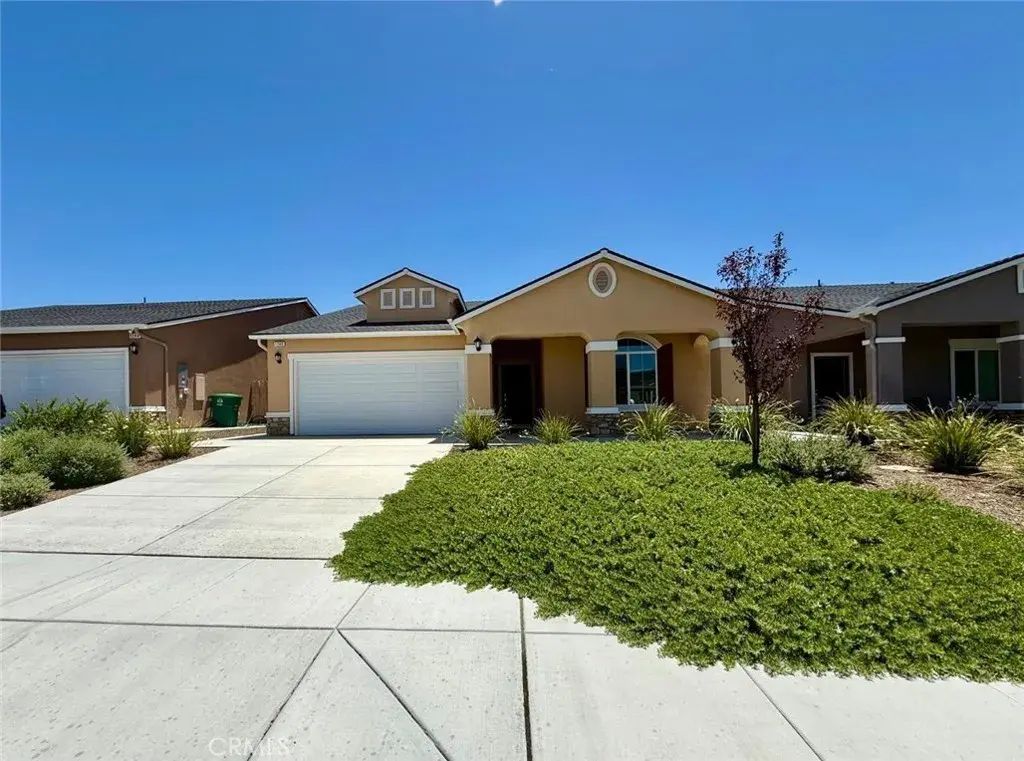 1240 E Orange Street, Avenal