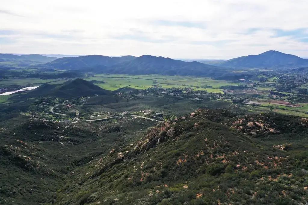 Isla Vista, Jamul