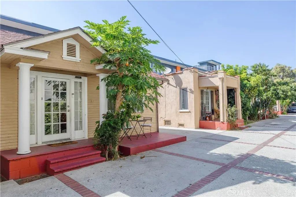 5124 De Longpre Avenue 3/4, Los Angeles