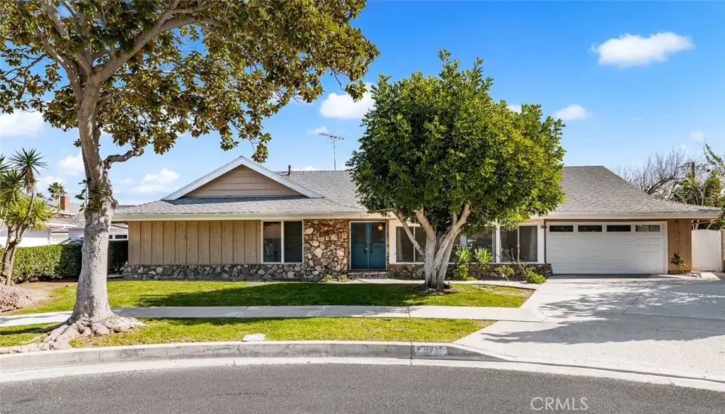 871 S Fairmont Way, Orange
