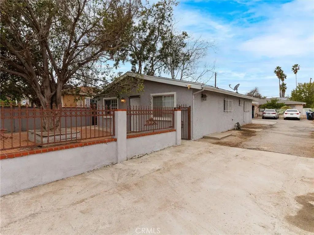 15131 Polk, Sylmar