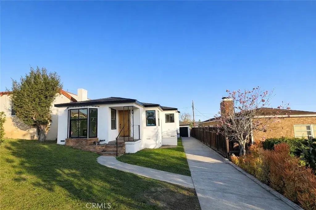 4263 W 59th, Los Angeles
