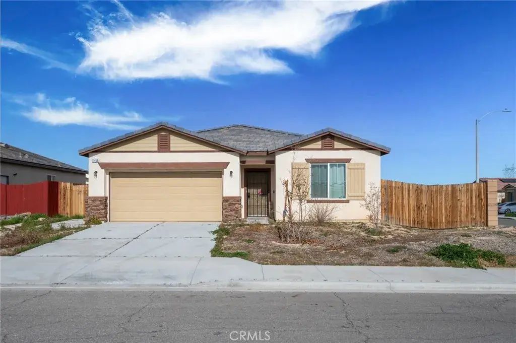 11458 Helena Street, Adelanto