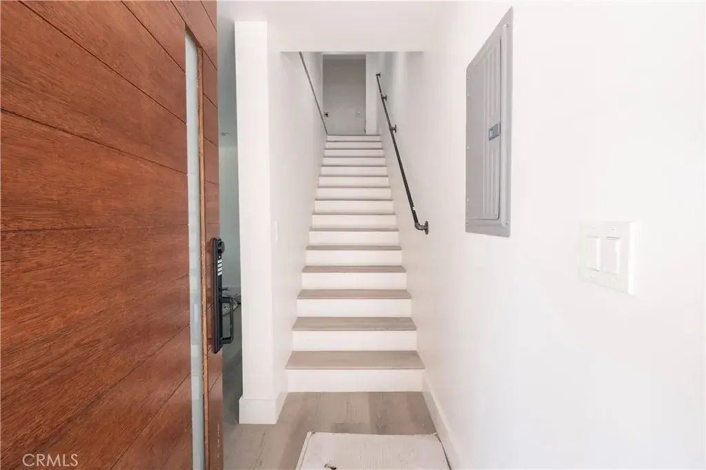 1571 Ricardo, Los Angeles