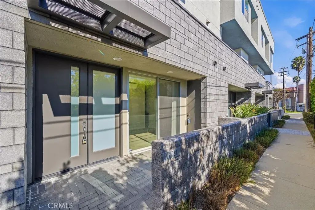 639 Channel Way, Costa Mesa