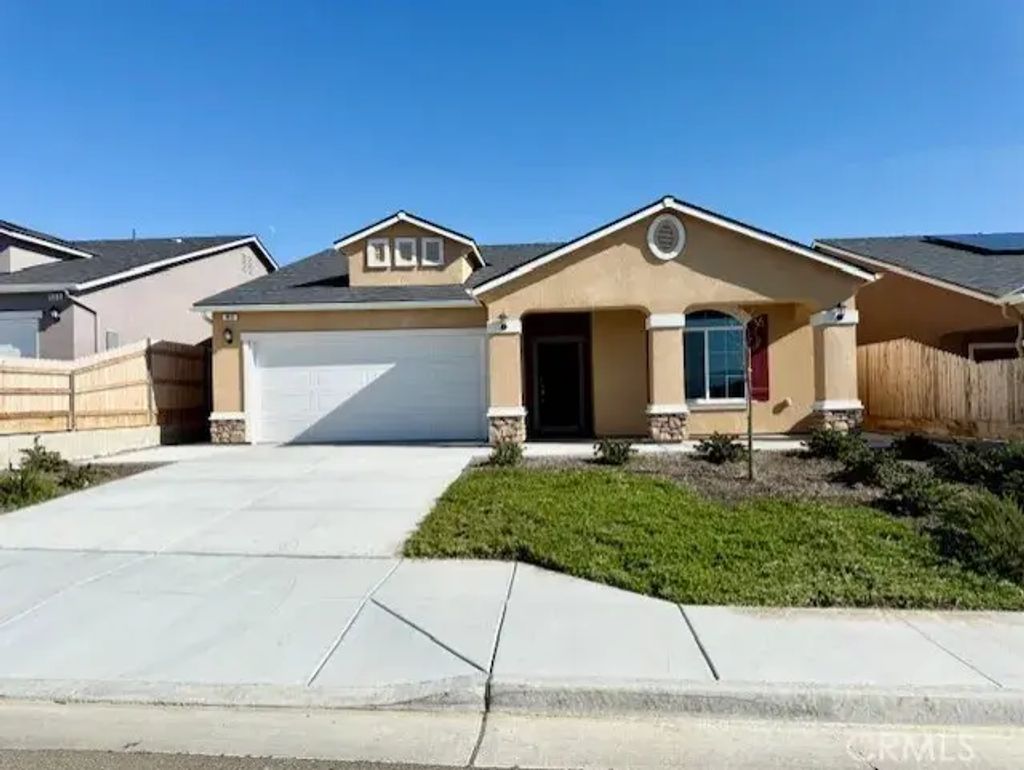 913 Grangeville Avenue, Avenal