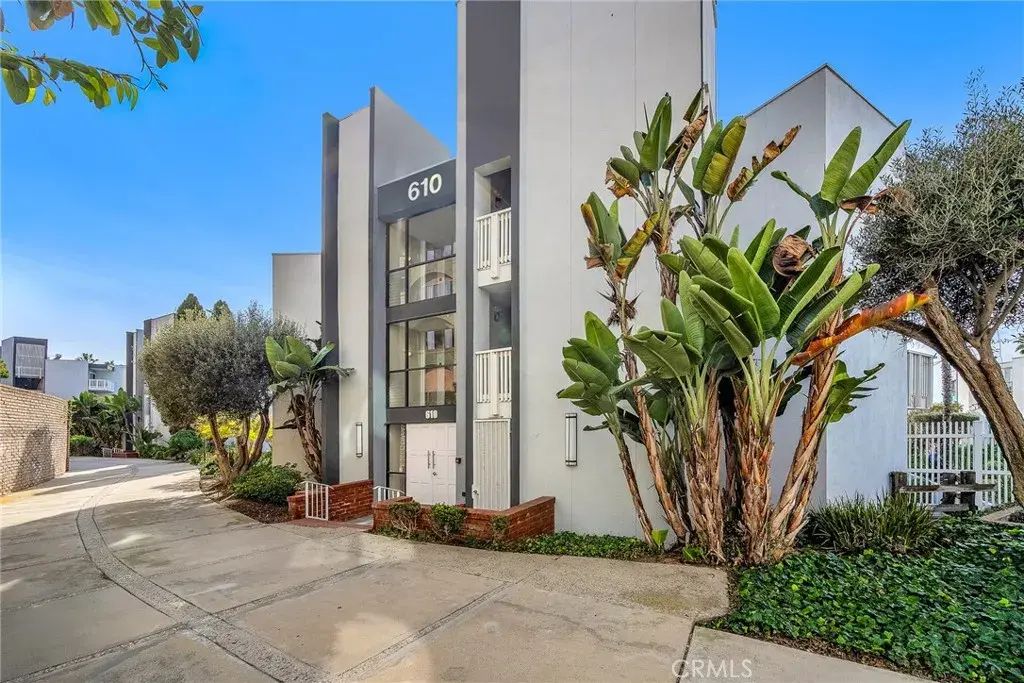 610 The Village, Redondo Beach