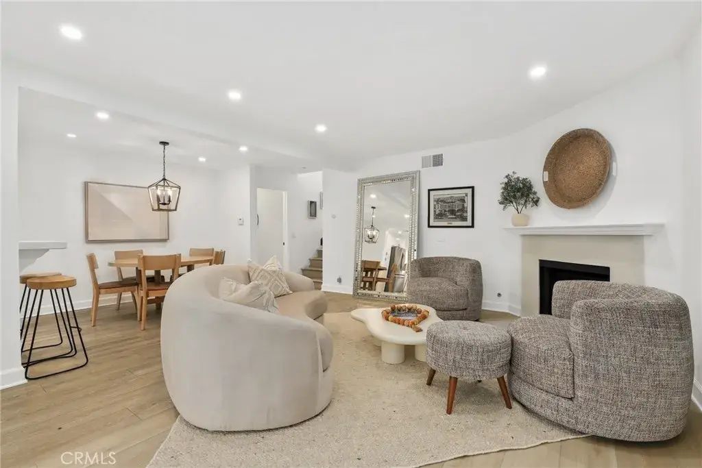 21500 Califa Street 184, Woodland Hills