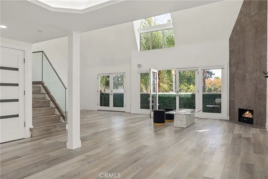 4235 Mary Ellen Avenue 305, Studio City