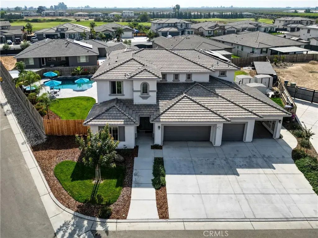 1267 Gold King Place Circle, Dinuba