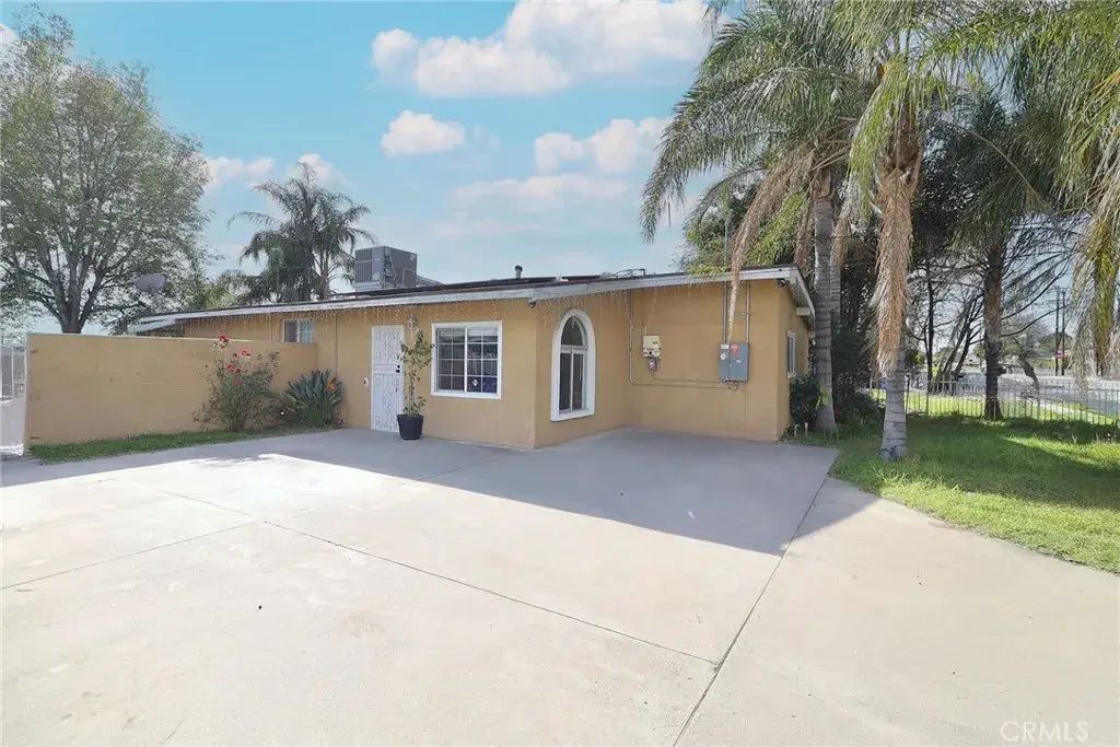 525 E 3rd, Rialto