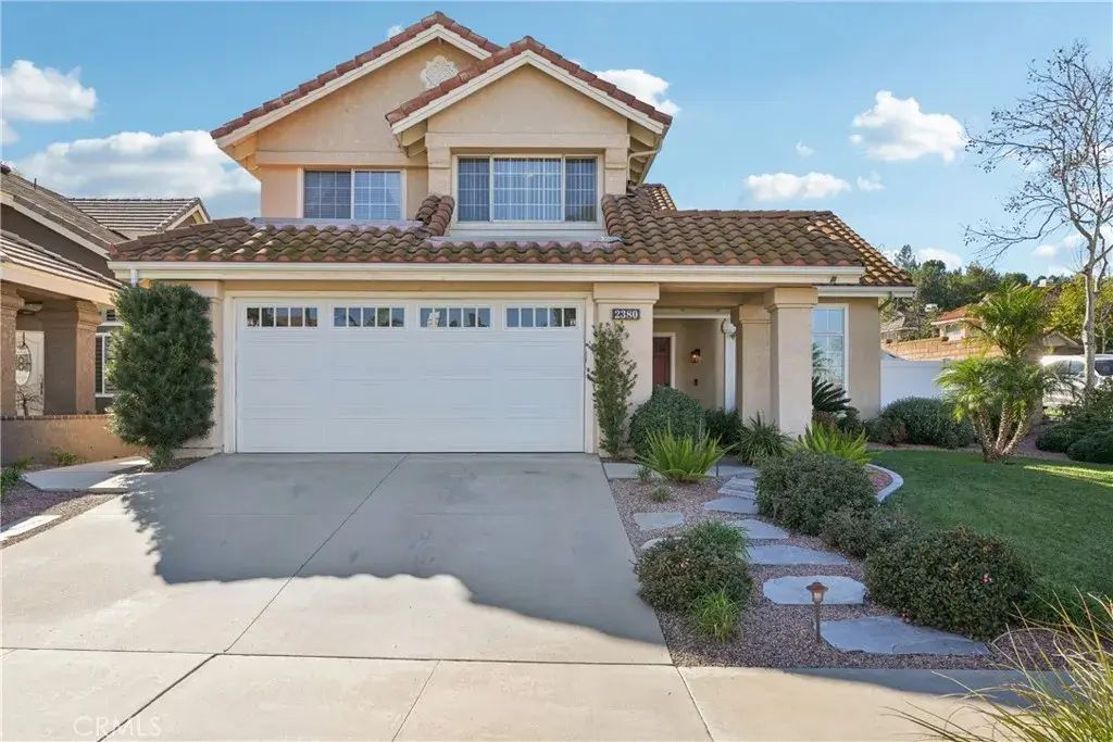 2380 Bloomfield, Corona