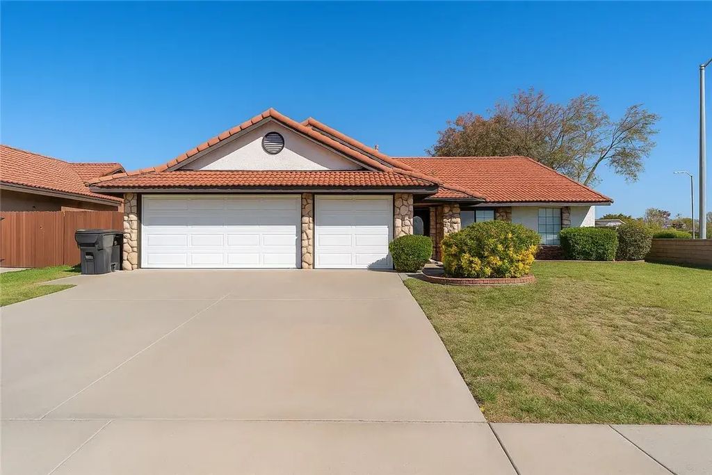 37555 Sulphur Springs Rd Street, Palmdale