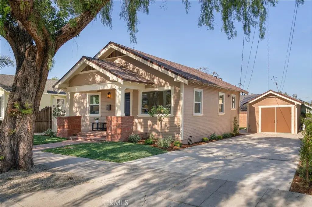 4245 E 6th, Long Beach