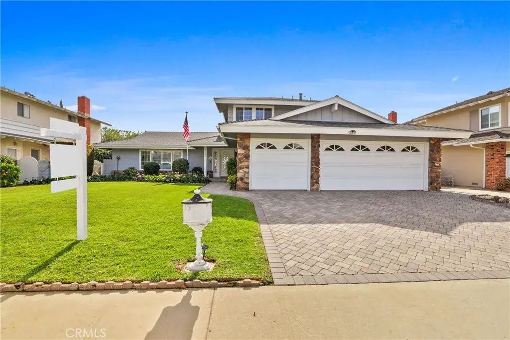 18216 Midbury, Brea